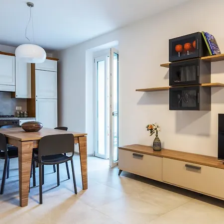 Celia's House Lezzeno